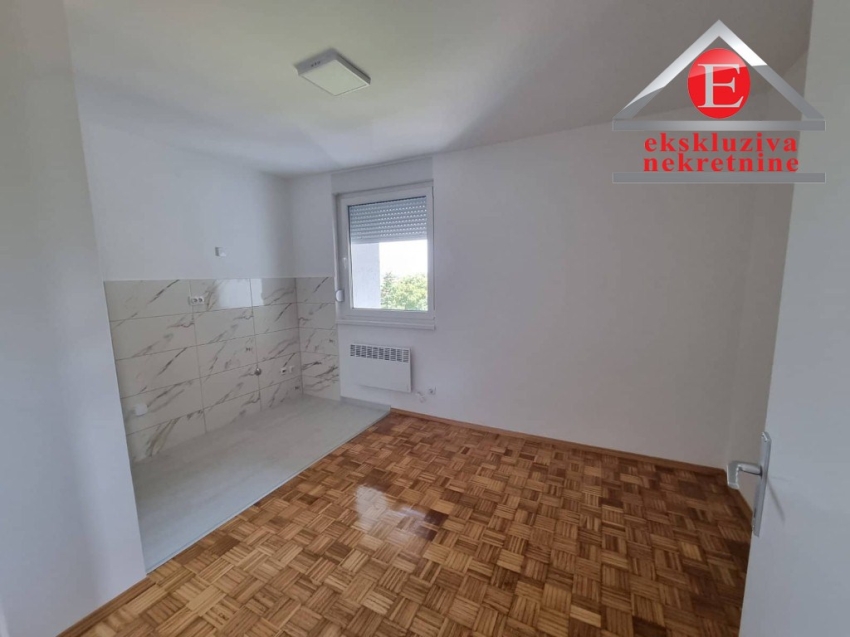 -CENTAR-Kompletno renoviran dvosoban stan ID:3425/DŠ