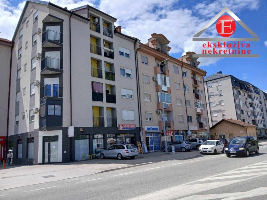 - BULEVAR - Poslovni prostor 60 m2 ID 594L/ DŠ