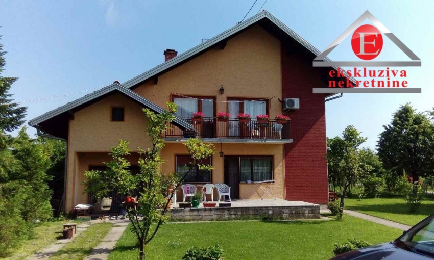 Kuća površine 218m2 ID:2479/DŠ