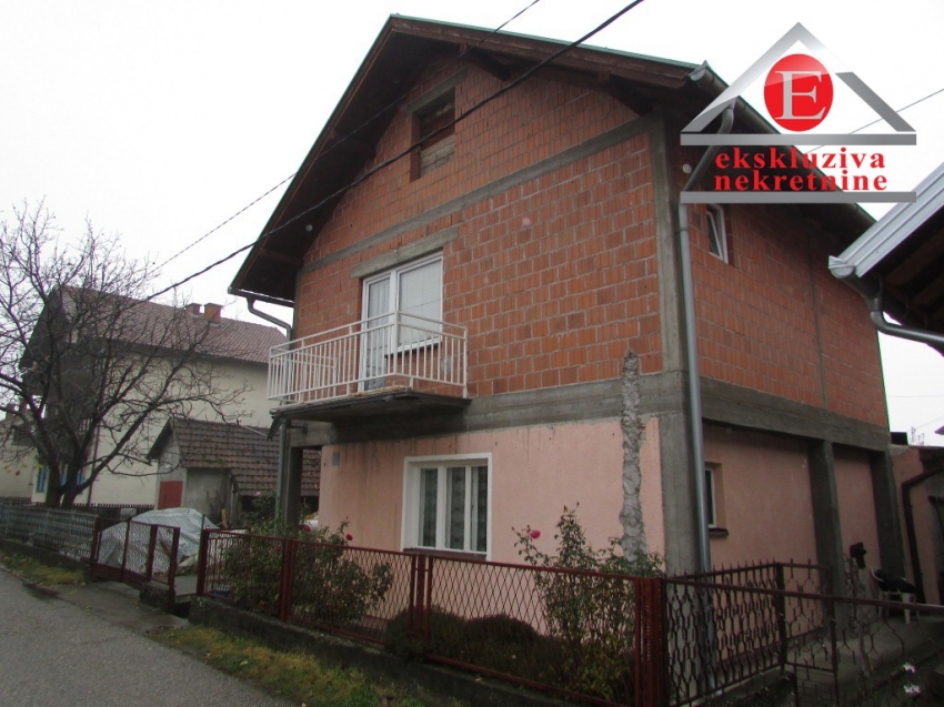 POVOLJNO - Kuća u gradu površine 140m2 ID:2548/DŠ