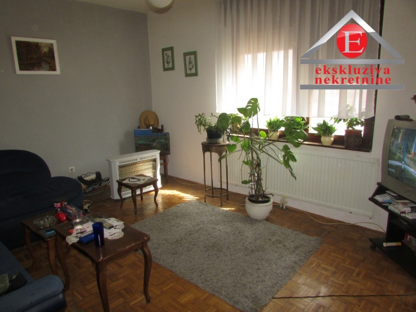 - CENTAR - Trosoban stan površine 61 m2 ID 2626/DŠ