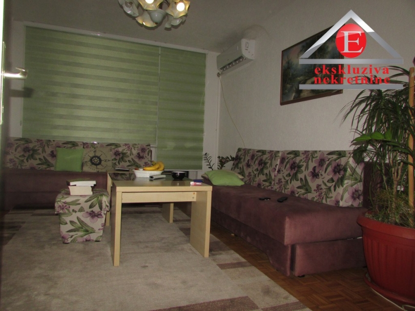 - Centar - Trosoban renoviran stan 78 m2 ID 2765/DŠ